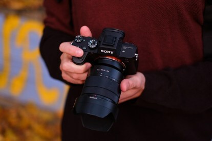 Sony fantastiline peeglita kaamera A7 III on 500 dollarit soodsam