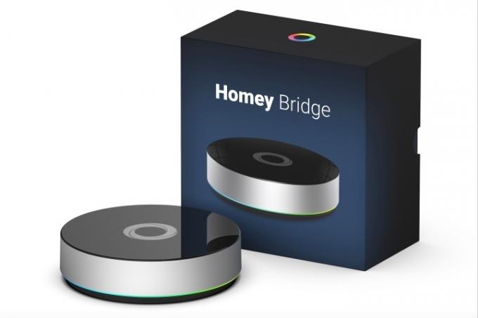 Homey Bridge é um dispositivo que conecta diferentes dispositivos domésticos inteligentes.
