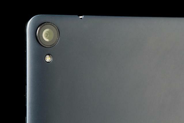 Kamera belakang Google-Nexus-9
