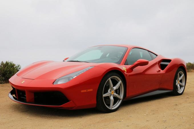 Ferrari 488 GTB Hands On