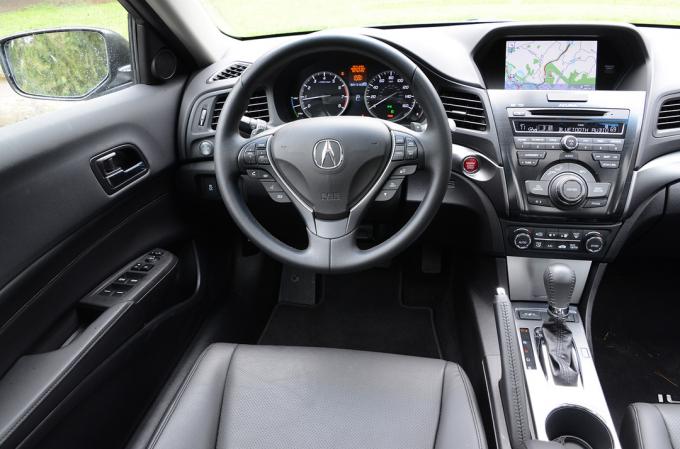 Acura ilx hybride 2013 intérieur côté conducteur