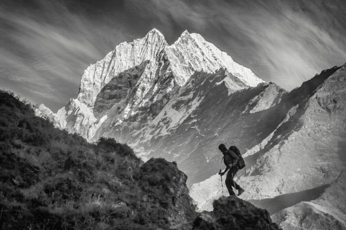 Adrian Ballinger și Cory Richards apelează la Tech pentru a cuceri Muntele Everest