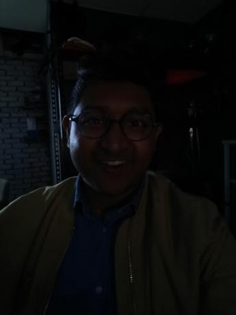 Galaxy S10 vs. iPhone XS Nokia 9 Oneplus 7 Pro Pixel 3a Huawei P30 Kamera-Shootout Low-Light-Selfie