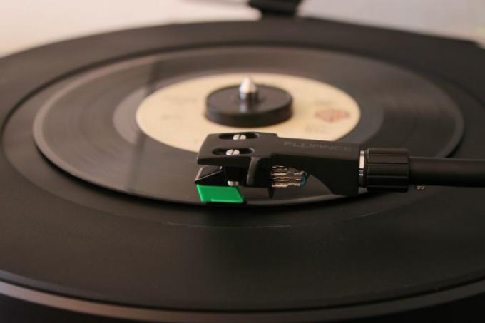 De RT80/RT81-draaitafels van Fluance herinneren ons eraan waarom vinyl rockt
