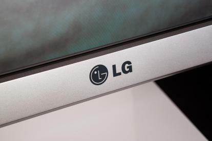 LG 22CV241 Chromebase 리뷰 매크로 전면 LG 로고