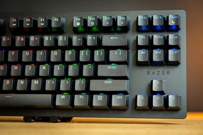 Avaimet Huntsman V2 TKL: ssä.