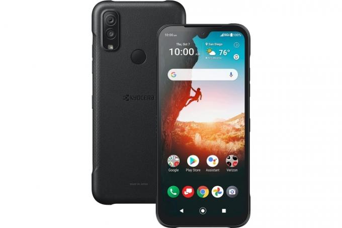 Kyocera DuraSport 5G vaizdas iš priekio ir galo.