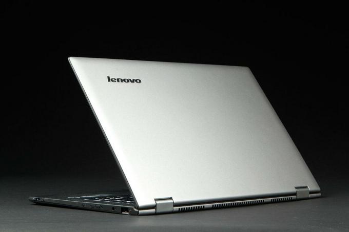 LeNovo Yoga2 aizmugures kreisais leņķis