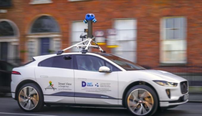 Първата изцяло електрическа кола на Google Street View, Jaguar I-Pace.