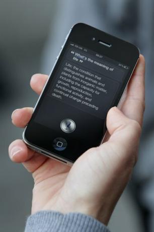 Το Apple iPhone 4s κυκλοφορεί παγκοσμίως