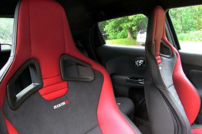 2014 Nissan Juke NISMO RS koltuklar