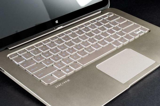 HP Spectre 13t x2 klaviatuurinurk