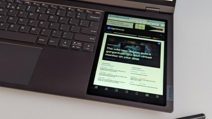 ThinkBook Gen 3 Plus med Microsoft Edge.