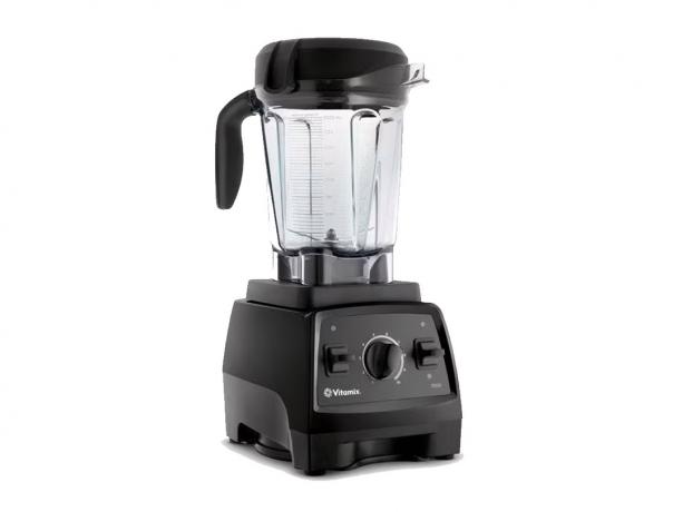 Vitamix 7500 blender valgel taustal.