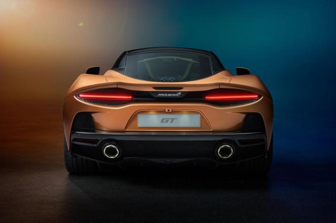 nedávno odhalený mclaren gt je supercar grand tourer připravený na cesty 2019 5