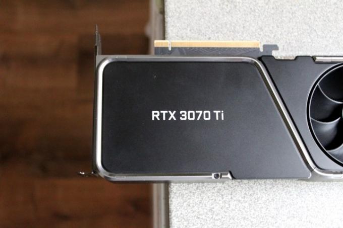 Nvidian RTX 3070 Ti -näytönohjain.
