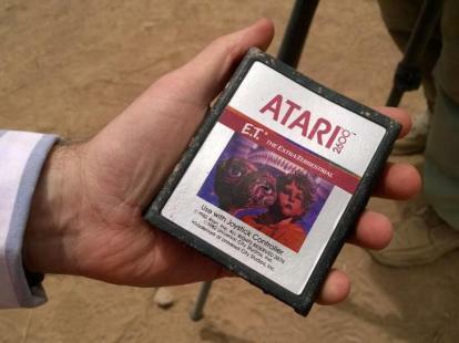 legendarna zaloga videoigre atari odkrila novomehiško puščavo