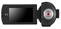 A Samsung HMX-Q10 videokamera automatikusan elforgatható kijelzővel rendelkezik