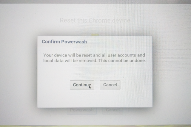 Chromebook 화면에서 Powerwash 대화 상자를 확인합니다.