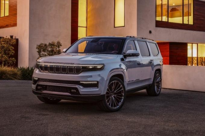 2022 Jeep Grand Wagoneer