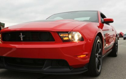 Mustang Boss 302 Röd Front Närbild