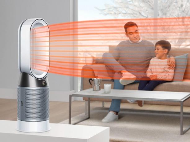 Dyson HP04 Pure Hot + Cool Inteligentny oczyszczacz powietrza w obudowie wieżowej, grzejnik i wentylator z mężczyzną i chłopcem siedzącymi na kanapie.