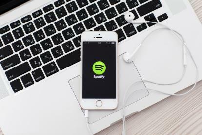 spotify-koder deler musik iphone macbook