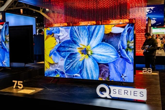 Die TCL Q-Serie auf der CES 2023.