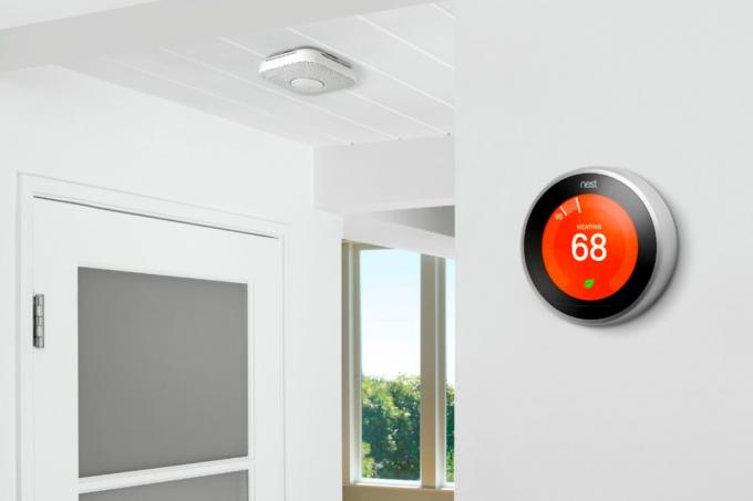 Google Nest Learning Thermostat od nehrđajućeg čelika.