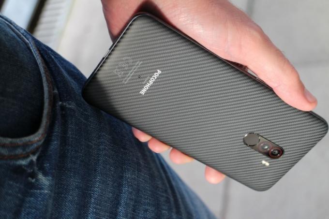 xiaomi tarafından pocophone f1