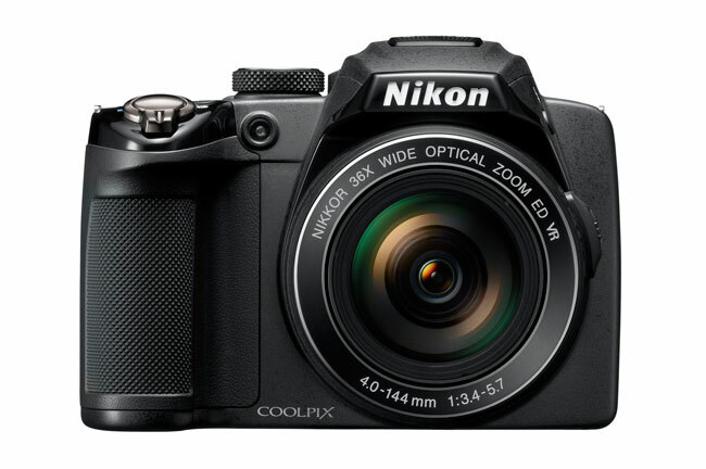 Czarny obiektyw Nikon Coolpix P500