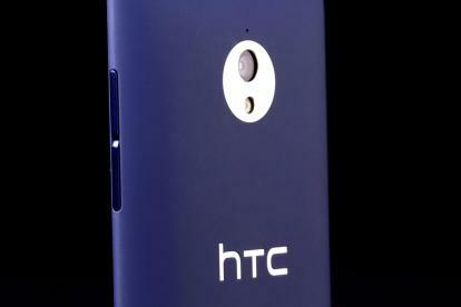 Kąt tylnego aparatu w HTC 8XT
