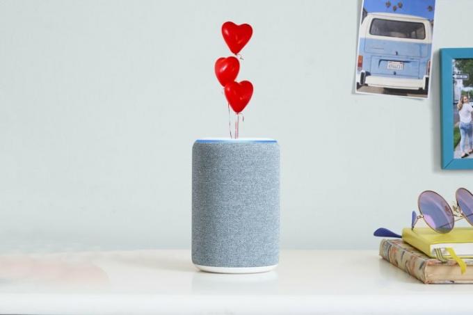Amazon Echo verkleed voor Valentijnsdag