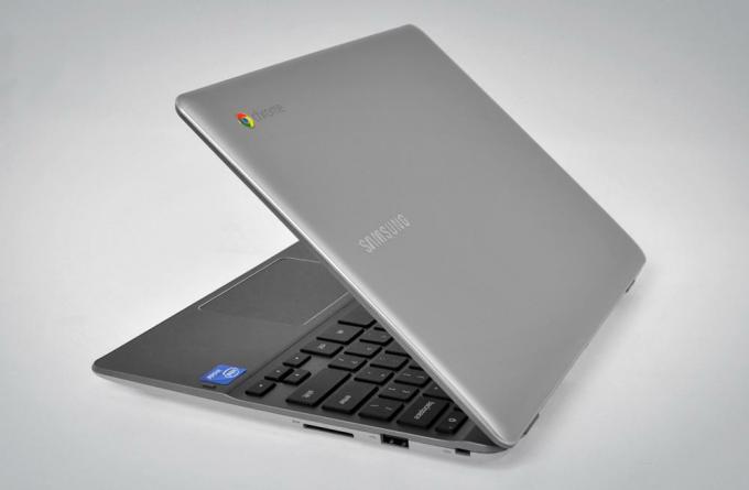 samsung series 5 550 chromebook review google chrome os laptop side open