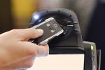„MasterCard“ perveda mokėjimus į prijungtus įrenginius