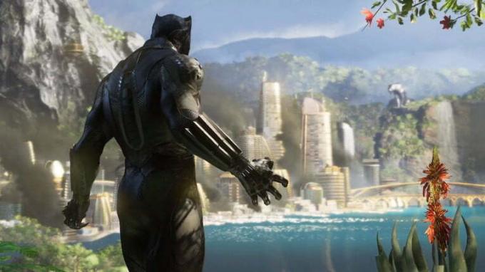 T'Challa gleda na glavno mesto Wakanda v Marvelovih Maščevalcih.