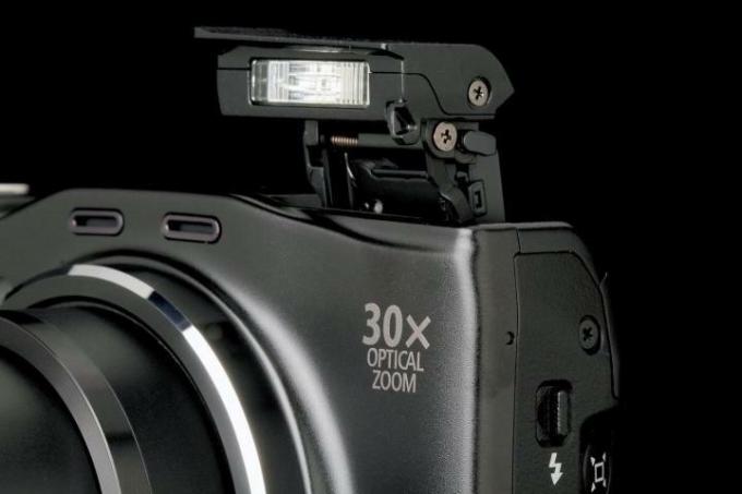 Canon PowerShot SX700 blixt