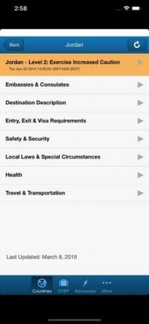 Screenshot dell'app Smart Traveller che mostra consigli per la Giordania