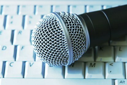 kako uporabljati glasovno narekovanje v glavi mikrofona google docs
