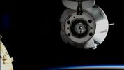 Dragonul SpaceX care conține părți de costum spațial se întoarce pe Pământ
