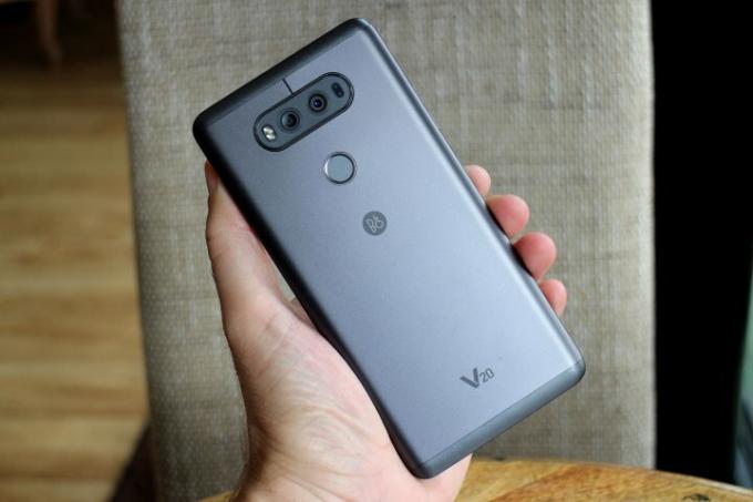 LG V20