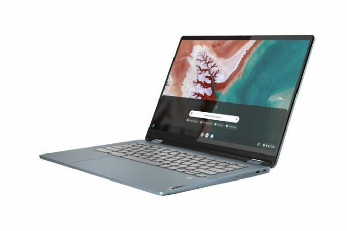 덮개가 열린 Lenovo IdeaPad 5i.