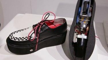 Os sapatos Denso Vacuum são sapatos que aspiram.