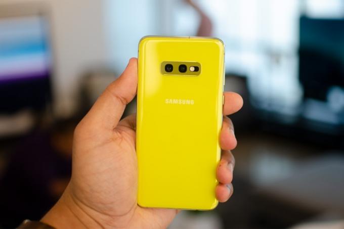 Samsung Galaxy s10e hands-on