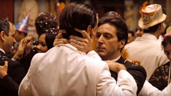 John Cazale i Al Pacino występują w filmie Ojciec chrzestny II w reżyserii Francisa Forda Coppoli.