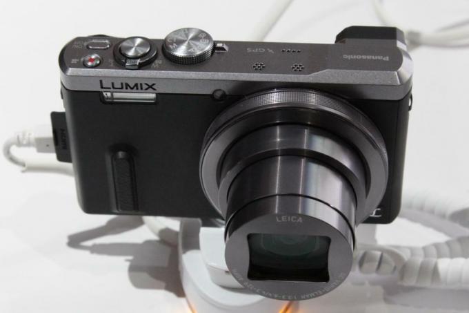 Lumix DMC-ZS40