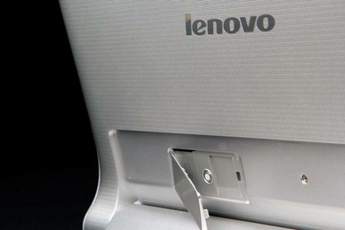 LeNovo Yoga Tablet 8 Logo auf der Rückseite