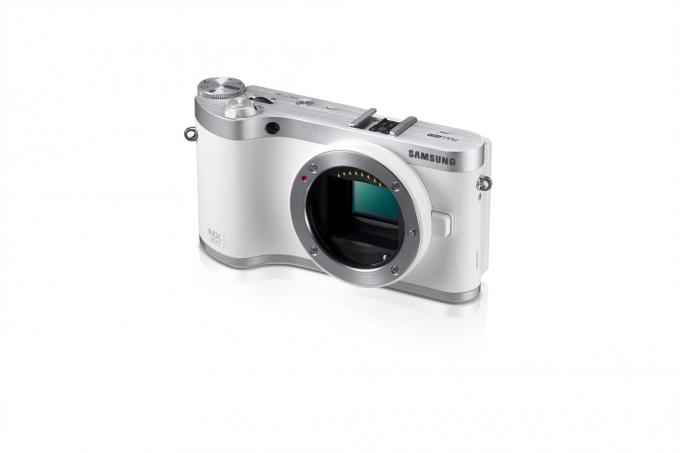 samsung nx300スマートカメラがces 014ダイナミック09ホワイトに先立って発表されました