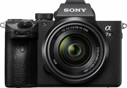 Sony Alpha a7 III Spiegelloos vooraanzicht.