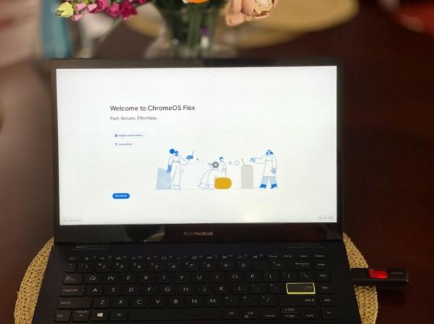 ASUS 노트북의 Chrome OS Flex